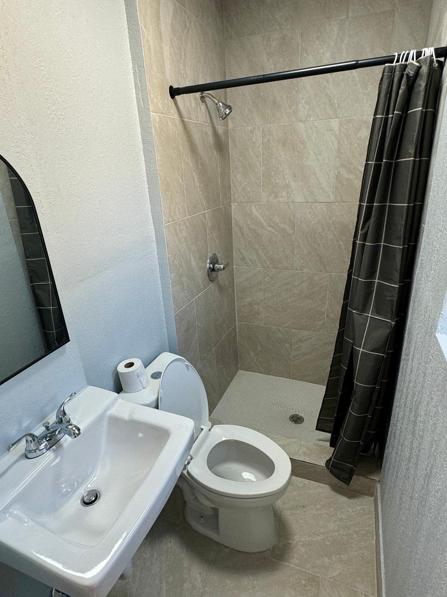 Budget Inn Томасвілл Екстер'єр фото